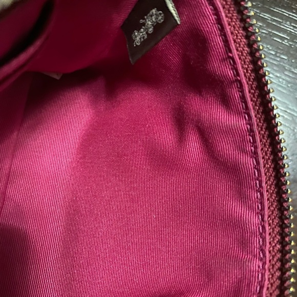 Coach wristlet - Picture 6 of 7